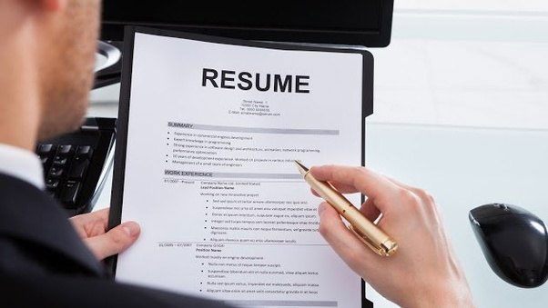 Tips for writing a good resume in an online world